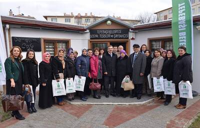 "HER ZAMAN OKULLARIMIZIN YANINDAYIZ"